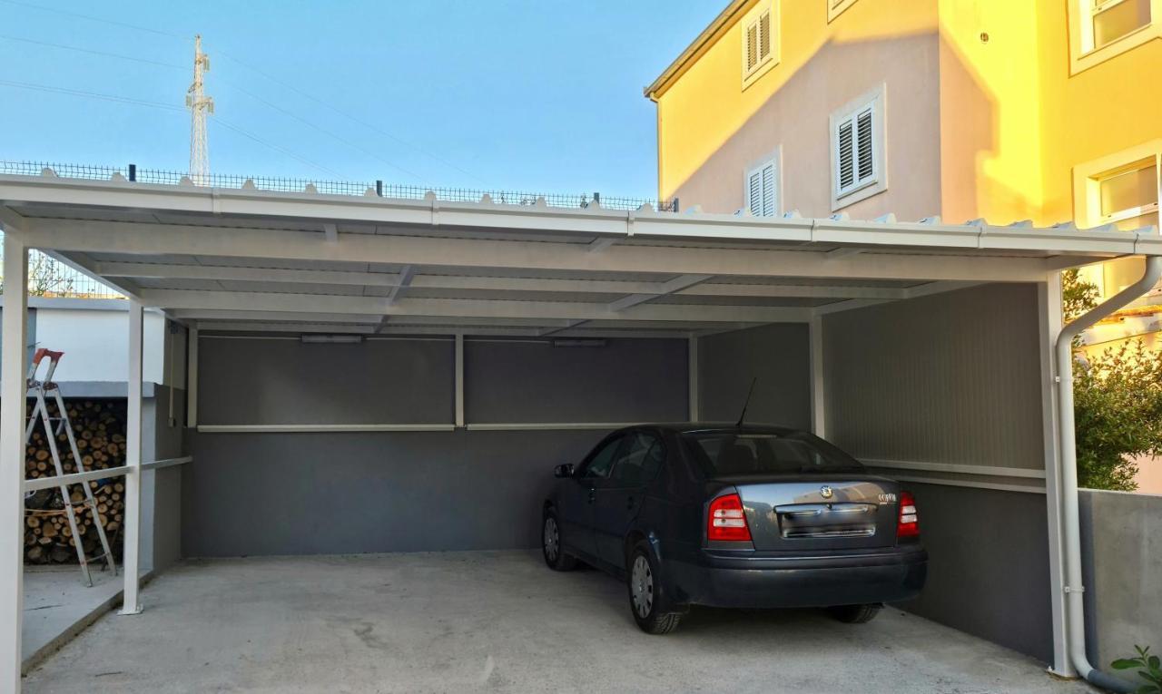 דירות Kaštel Sućurac Apartman Nela מראה חיצוני תמונה